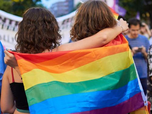 El Cabildo de Fuerteventura se suma al Día contra la LGTBIfobia e iza la bandera arcoiris