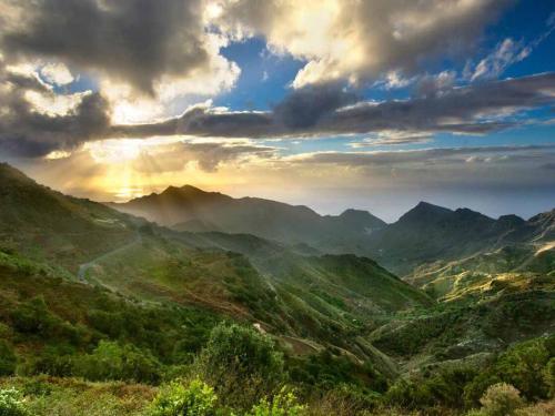 La reserva de la biosfera de Anaga en Canarias está desbordada por el turismo