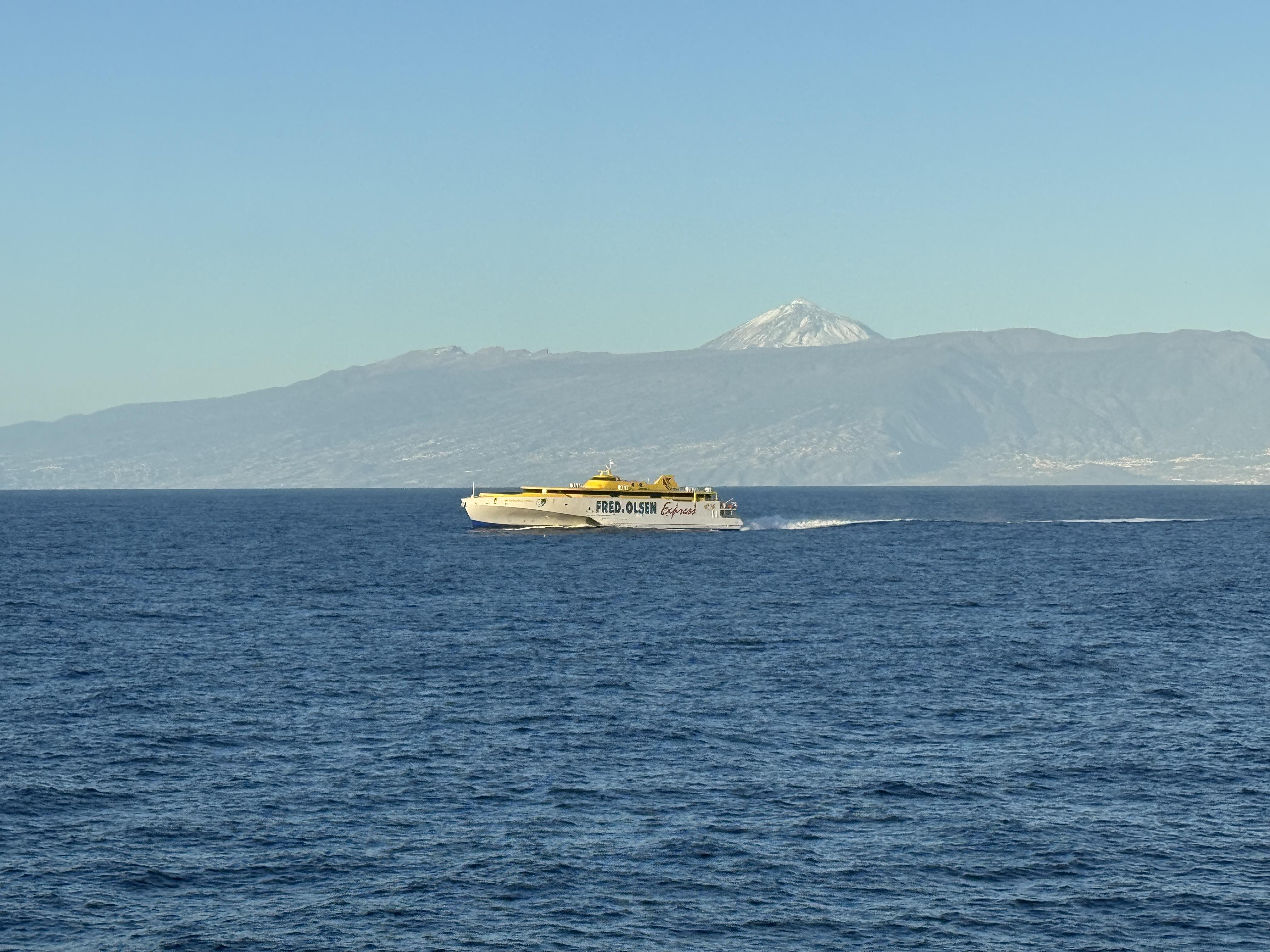 Fred. Olsen Express cierra 2025 con un récord de 4 millones de pasajeros